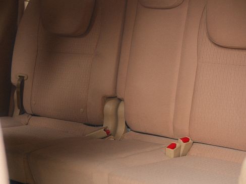 Used 2016 Kia Sedona LX w/ LX Convenience Package image 6