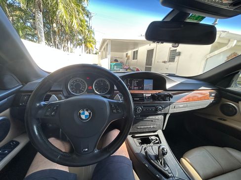 Used 2012 BMW M3 Convertible RWD image 9
