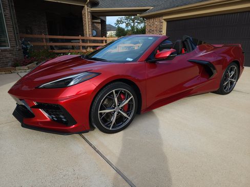 Used 2021 Chevrolet Corvette Stingray Premium Conv w/ Z51 Performance Package image 1