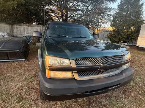 Used 2003 Chevrolet Silverado 2500 W/T w/ Snow Plow Prep Package image 1
