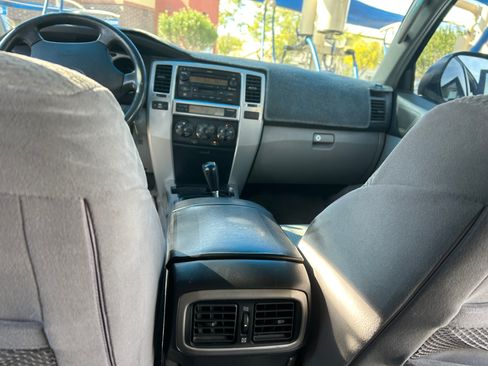 Used 2004 Toyota 4Runner Sport image 9