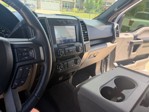 Used 2020 Ford F150 XLT w/ Equipment Group 302A Luxury AWD/4WD image 16
