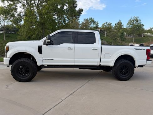 Used 2021 Ford F250 Lariat AWD/4WD image 1