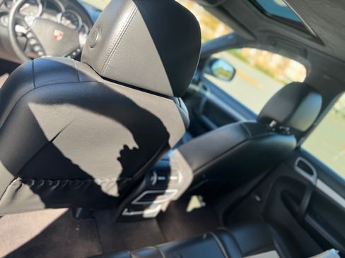 Used 2009 Porsche Cayenne Turbo AWD/4WD image 13