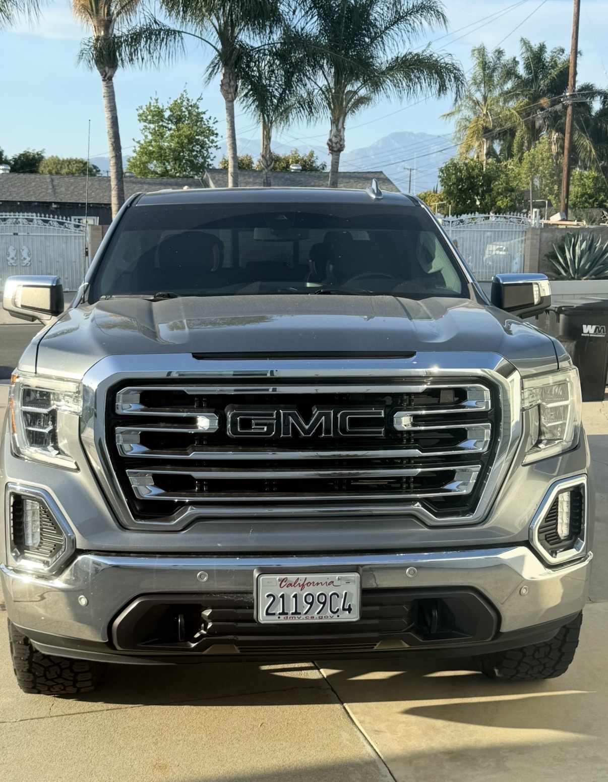 Used 2020 GMC Sierra 1500 SLT w/ SLT Premium Plus Package AWD/4WD image 1