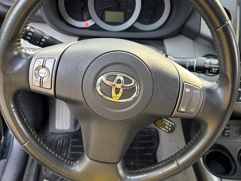 Used 2011 Toyota RAV4 Limited image 5