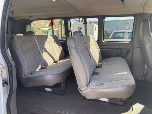 Used 2009 Chevrolet Express 3500 Passenger w/ LT Preferred Equipment Group image 15