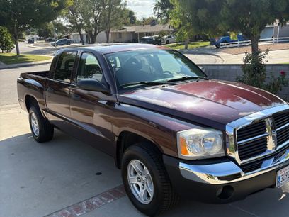 Used 2005 Dodge Dakota SLT