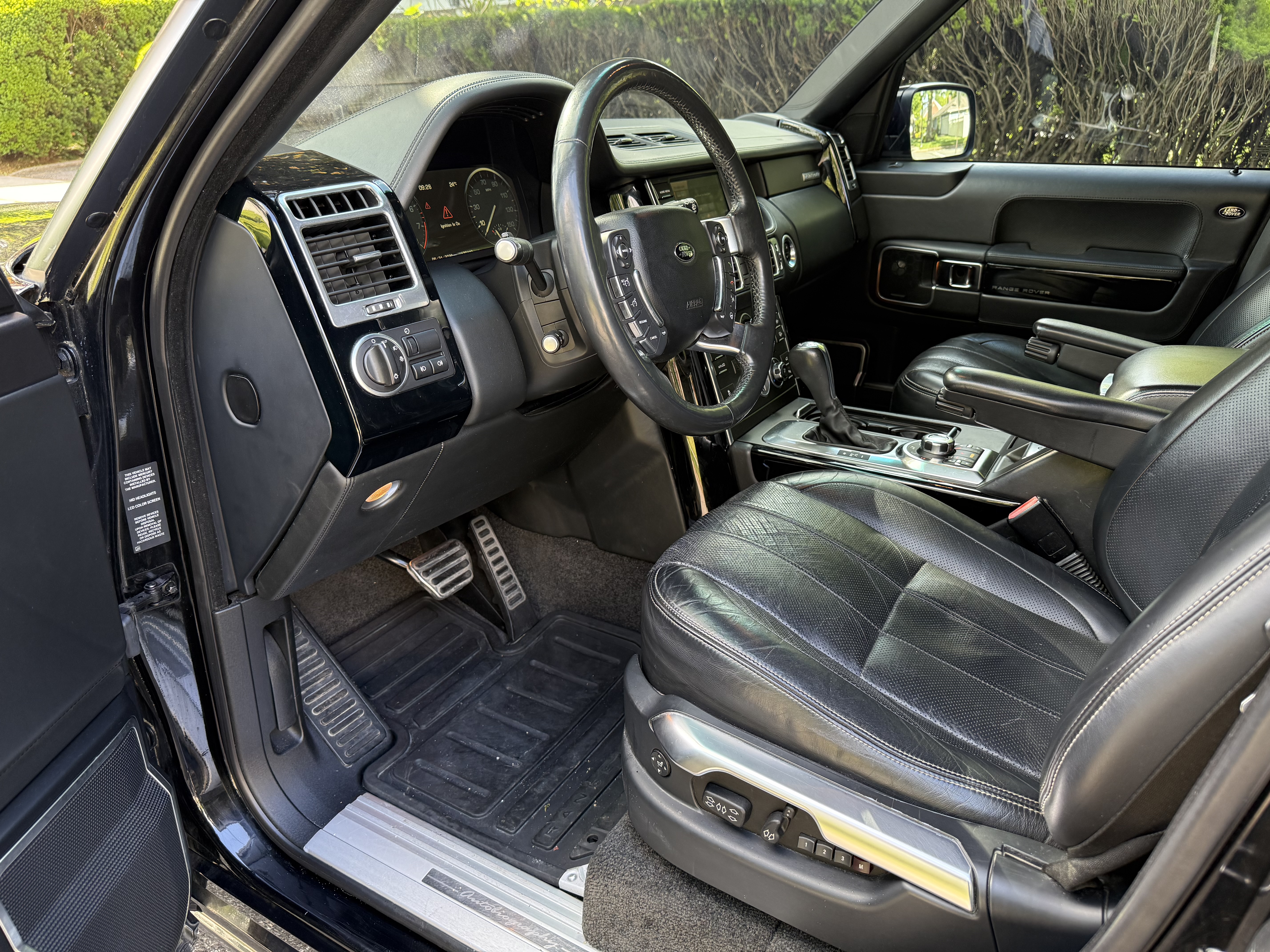 Used 2012 Land Rover Range Rover Autobiography AWD/4WD image 13