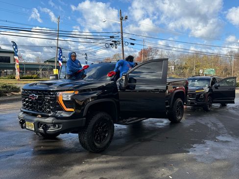 Used 2025 Chevrolet Silverado 2500 ZR2 w/ ZR2 Bison Edition image 1