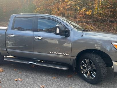 Used 2018 Nissan Titan SV w/ SV Convenience Package