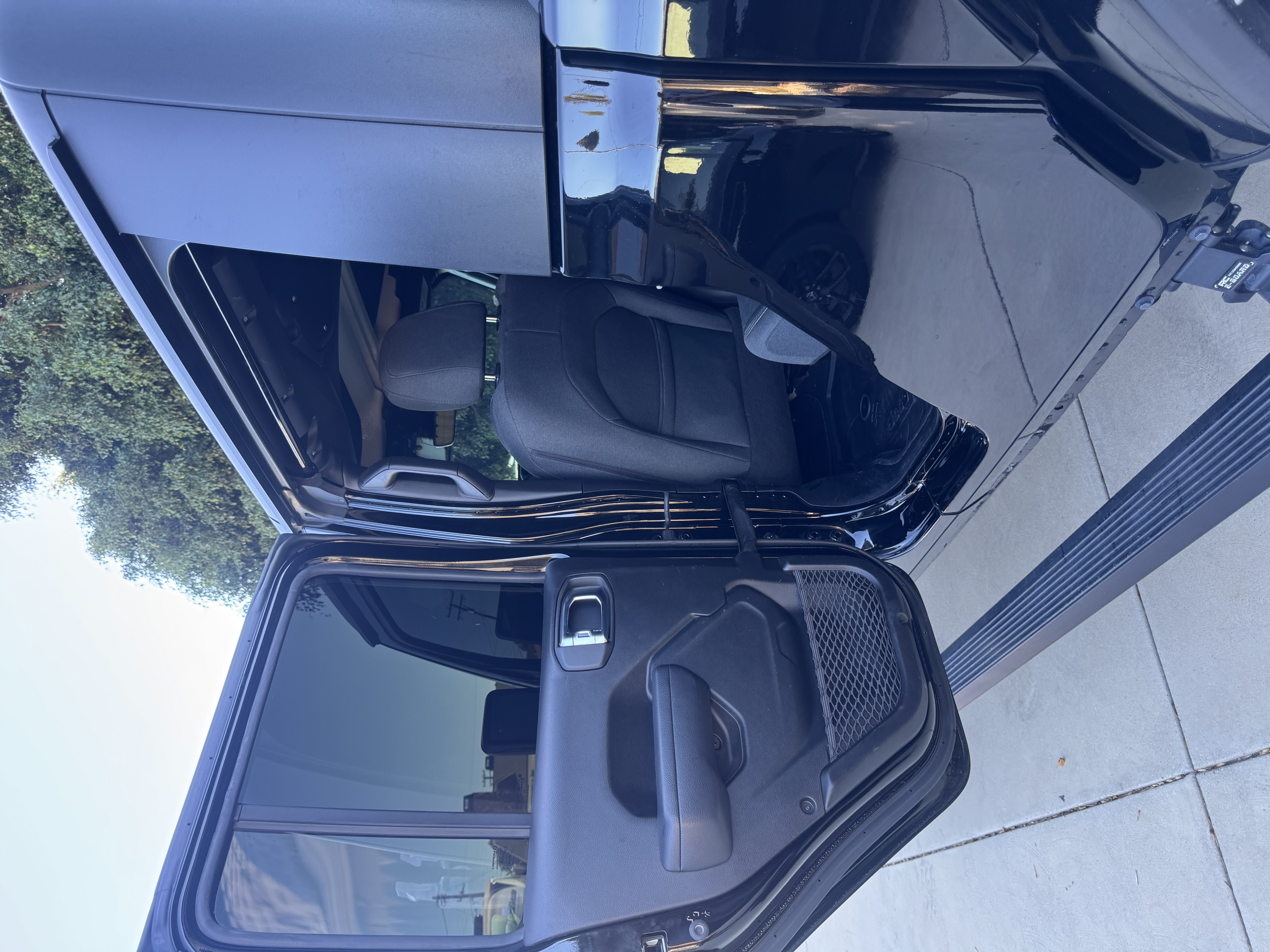 Used 2024 Jeep Gladiator Sport AWD/4WD image 10