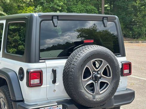 Used 2019 Jeep Wrangler Unlimited Sport S AWD/4WD image 16