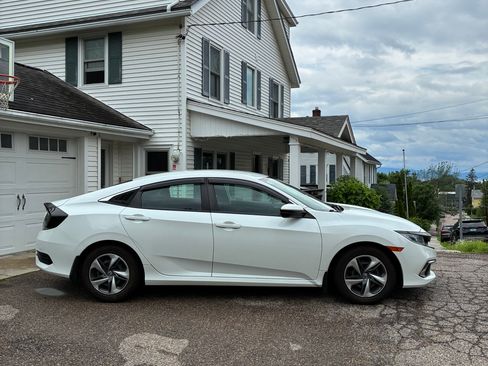 Used 2019 Honda Civic LX image 2