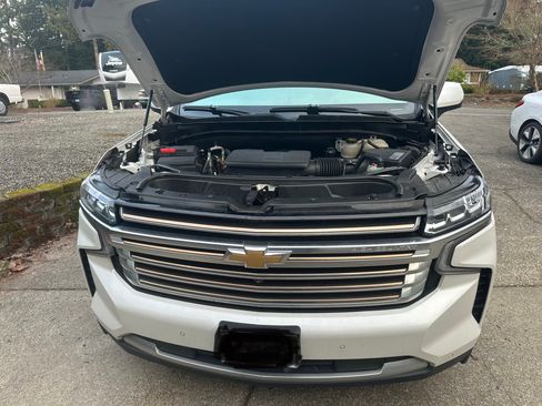 Used 2021 Chevrolet Suburban High Country image 24