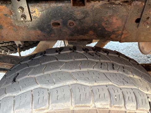 Used 2006 Chevrolet Silverado 2500 LT w/ Heavy-Duty Power Package image 12