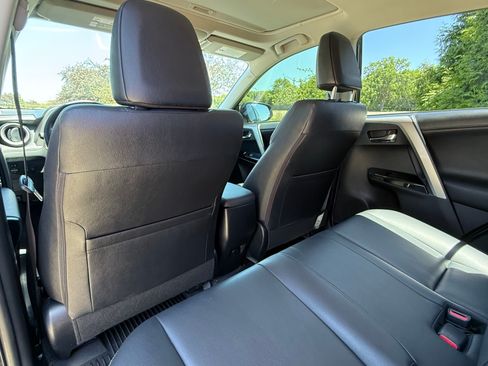 Used 2016 Toyota RAV4 Limited AWD/4WD image 23