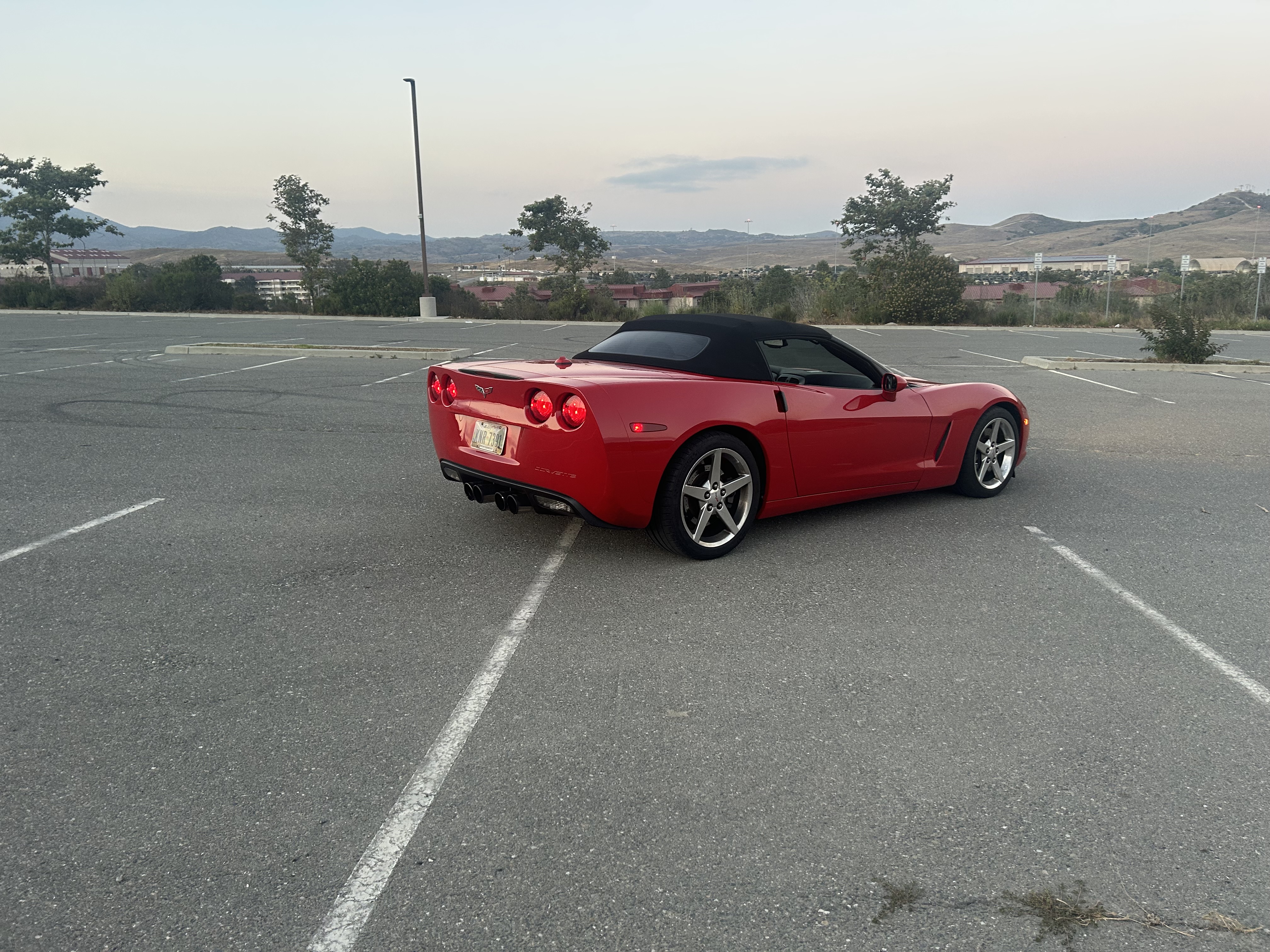 Used 2005 Chevrolet Corvette Convertible w/ Preferred Equipment Group RWD image 4