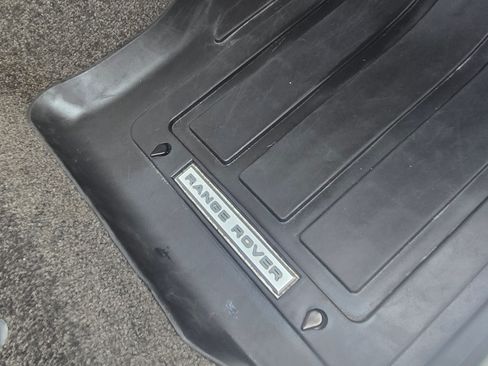 Used 2014 Land Rover Range Rover Long Wheelbase Autobiography image 15