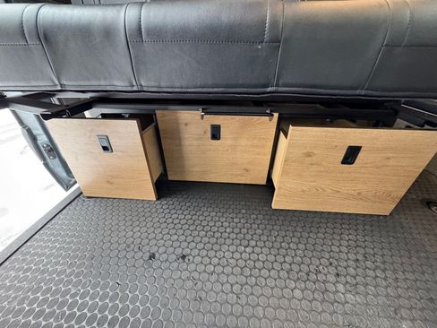 Used 2020 Mercedes-Benz Sprinter 2500 image 12