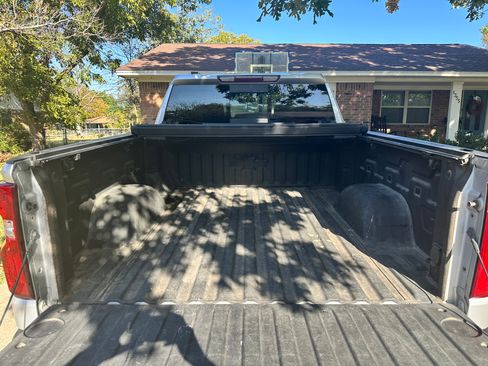 Used 2019 Chevrolet Silverado 1500 LTZ w/ LTZ Convenience Package image 18