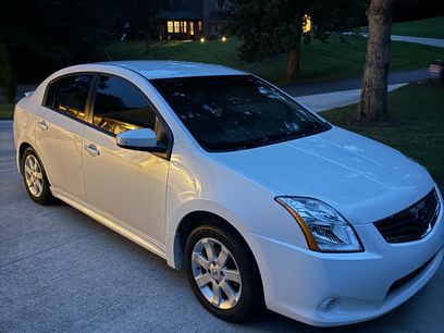 Used 2010 Nissan Sentra 2.0 SR w/ Convenience Pkg