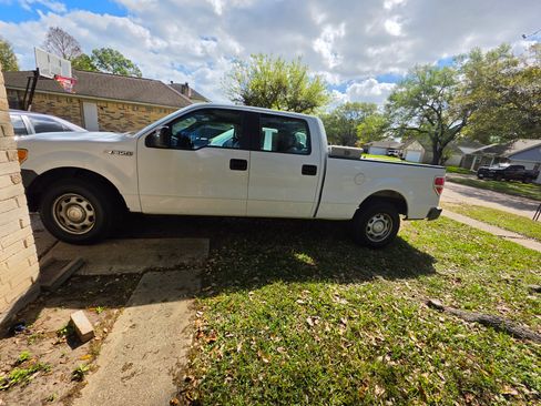 Used 2014 Ford F150 XL w/ Trailer Tow Package image 13