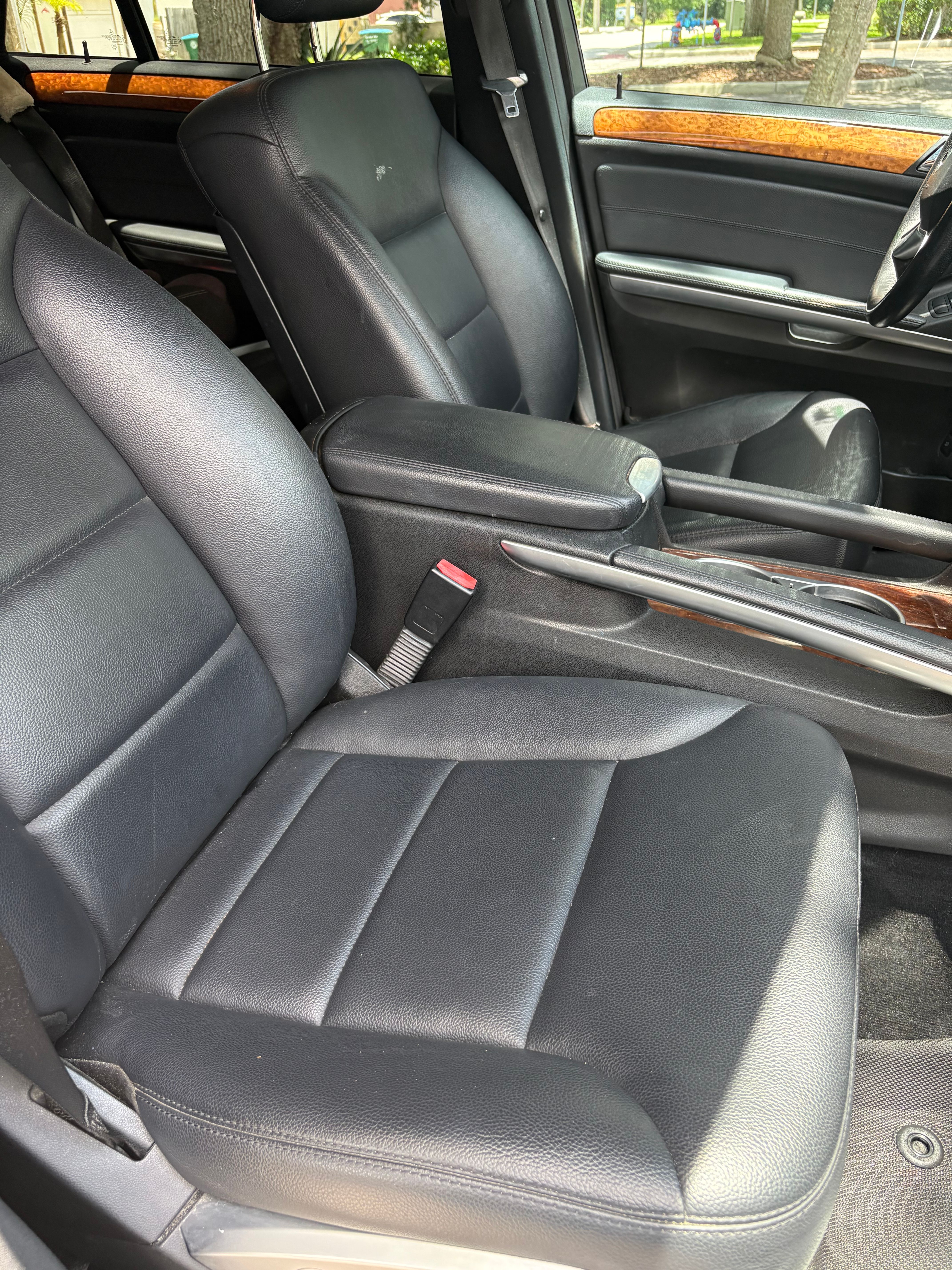 Used 2009 Mercedes-Benz ML 320 BlueTEC 4MATIC image 11