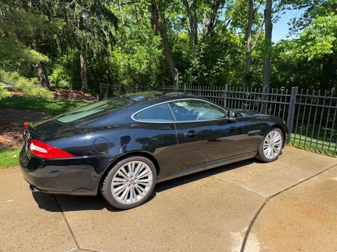 Used 2012 Jaguar XK Coupe RWD image 12