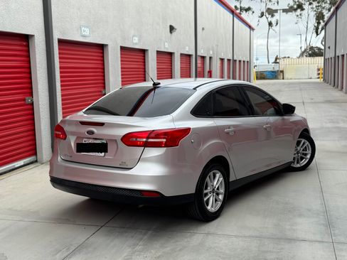 Used 2018 Ford Focus SE FWD image 8