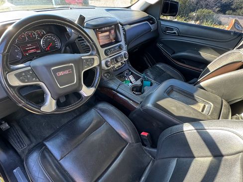 Used 2015 GMC Yukon SLT image 2