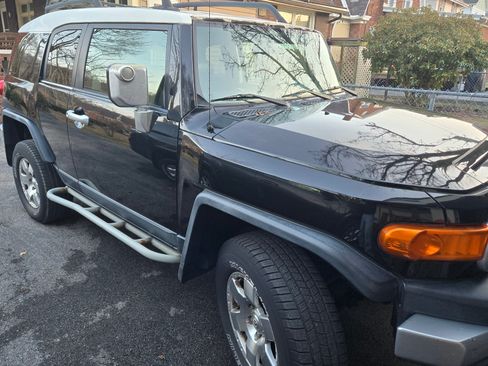 Used 2008 Toyota FJ Cruiser 4WD image 9