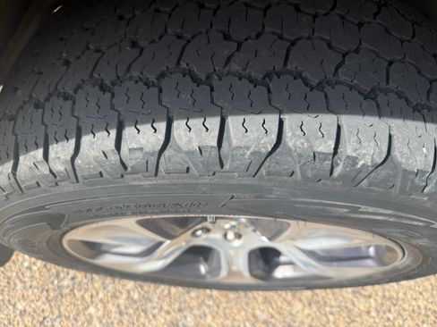 Used 2019 RAM 1500 Laramie image 10