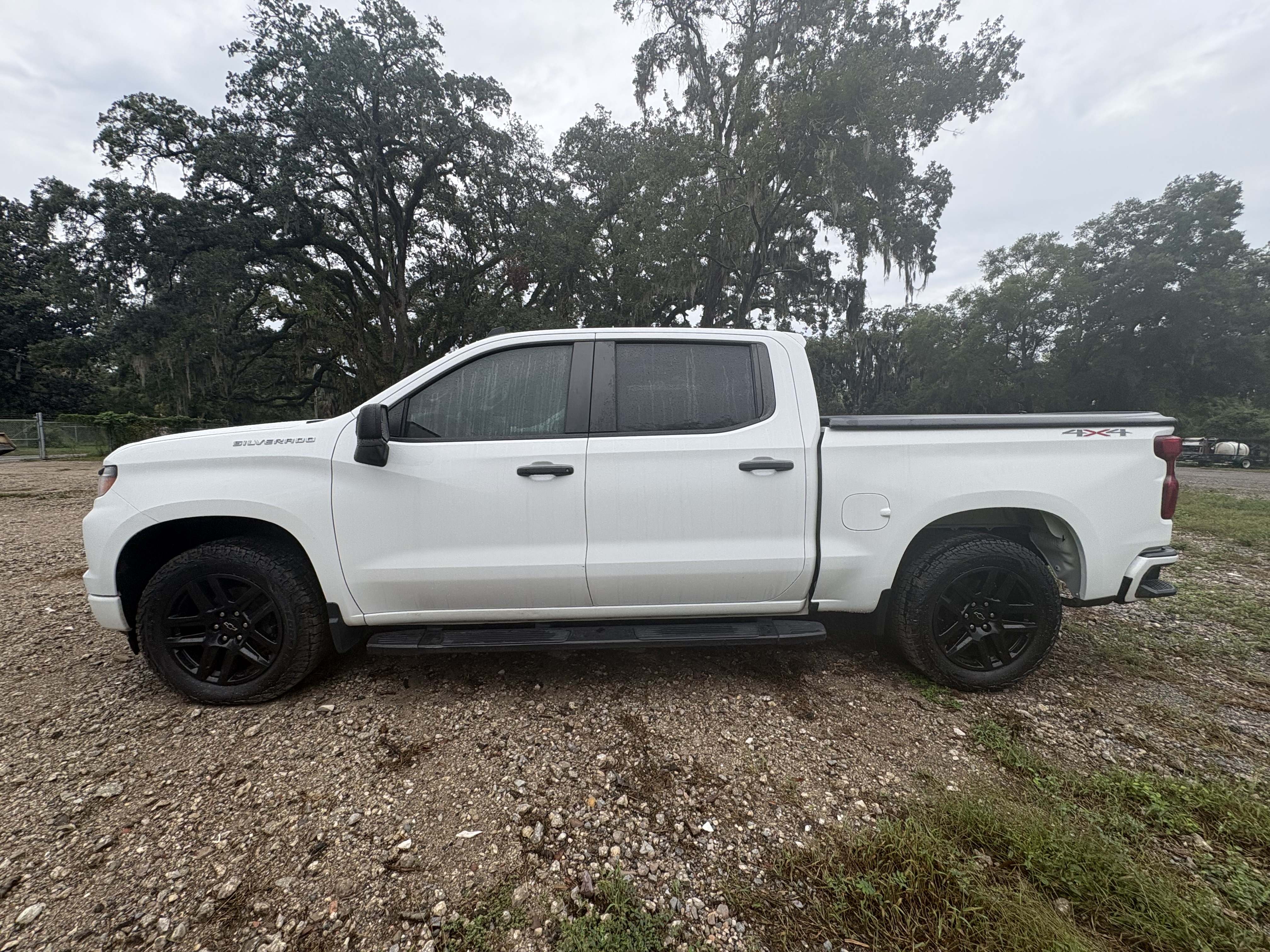 Used 2024 Chevrolet Silverado 1500 Custom AWD/4WD image 5
