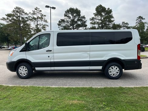 Used 2016 Ford Transit 350 XLT RWD image 12