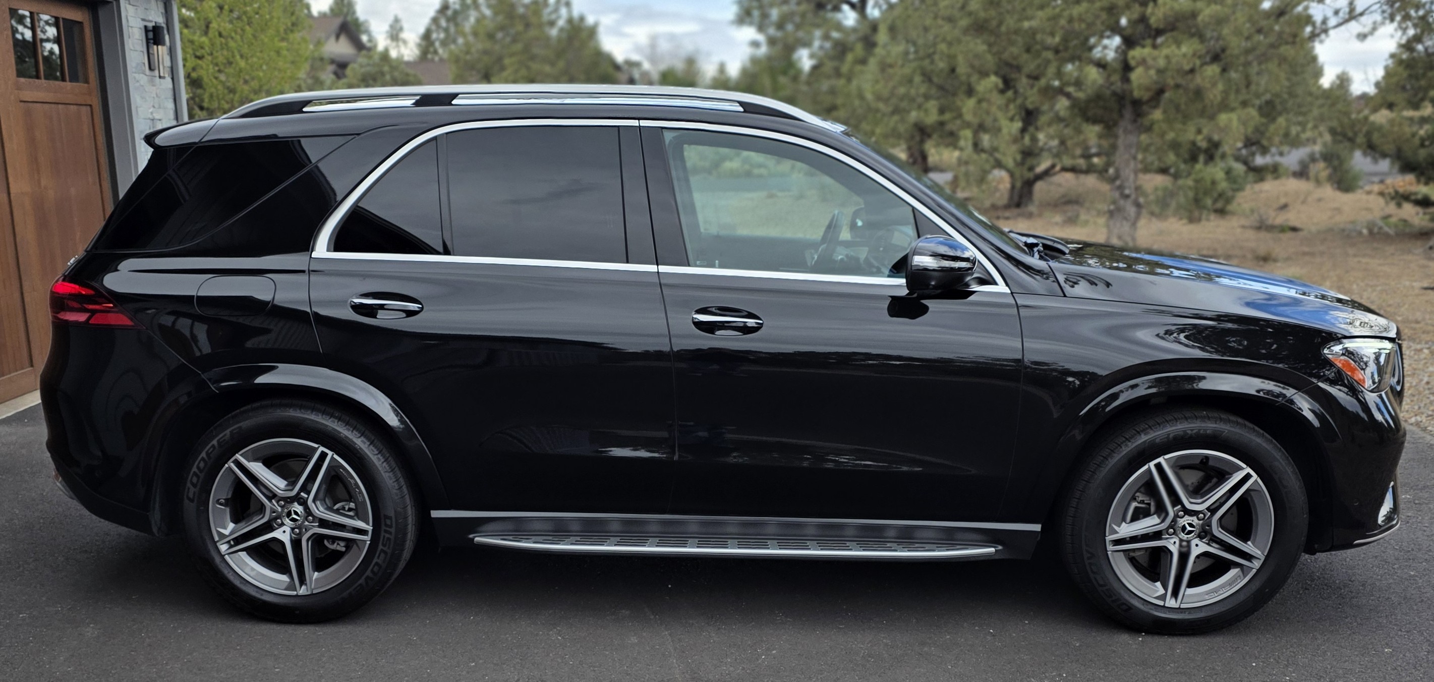 Used 2025 Mercedes-Benz GLE 580 4MATIC image 2