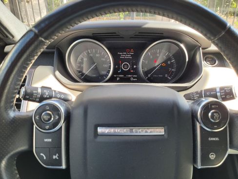 Used 2014 Land Rover Range Rover Sport HSE image 8