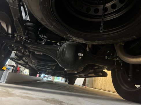 Used 2021 Toyota Tundra Platinum image 9