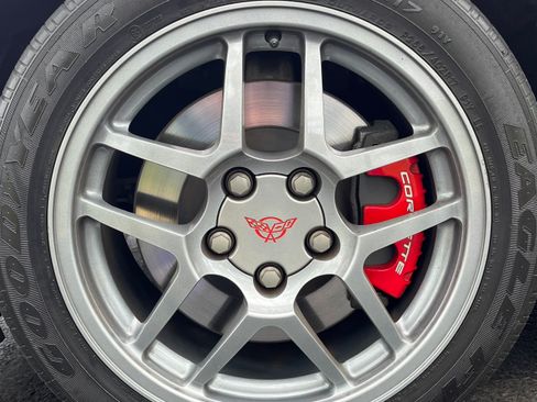 Used 2001 Chevrolet Corvette Z06 w/ Memory Pkg image 6