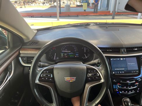 Used 2019 Cadillac XTS Luxury image 13