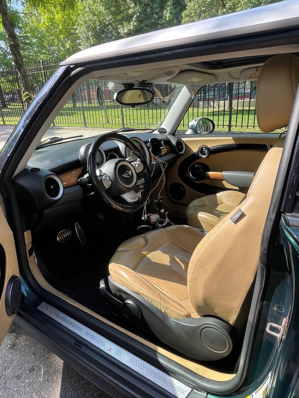 Used 2010 MINI Cooper S FWD image 21