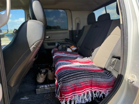 Used 2012 RAM 2500 SLT AWD/4WD image 15
