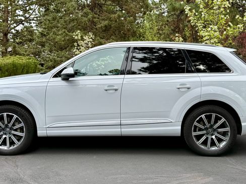 Used 2017 Audi Q7 3.0T Premium Plus AWD/4WD image 5