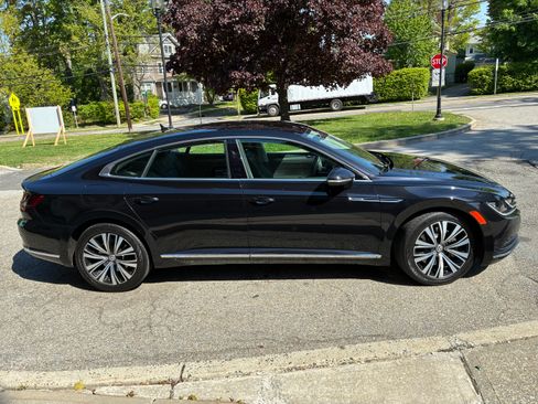 Used 2019 Volkswagen Arteon SE AWD/4WD image 17