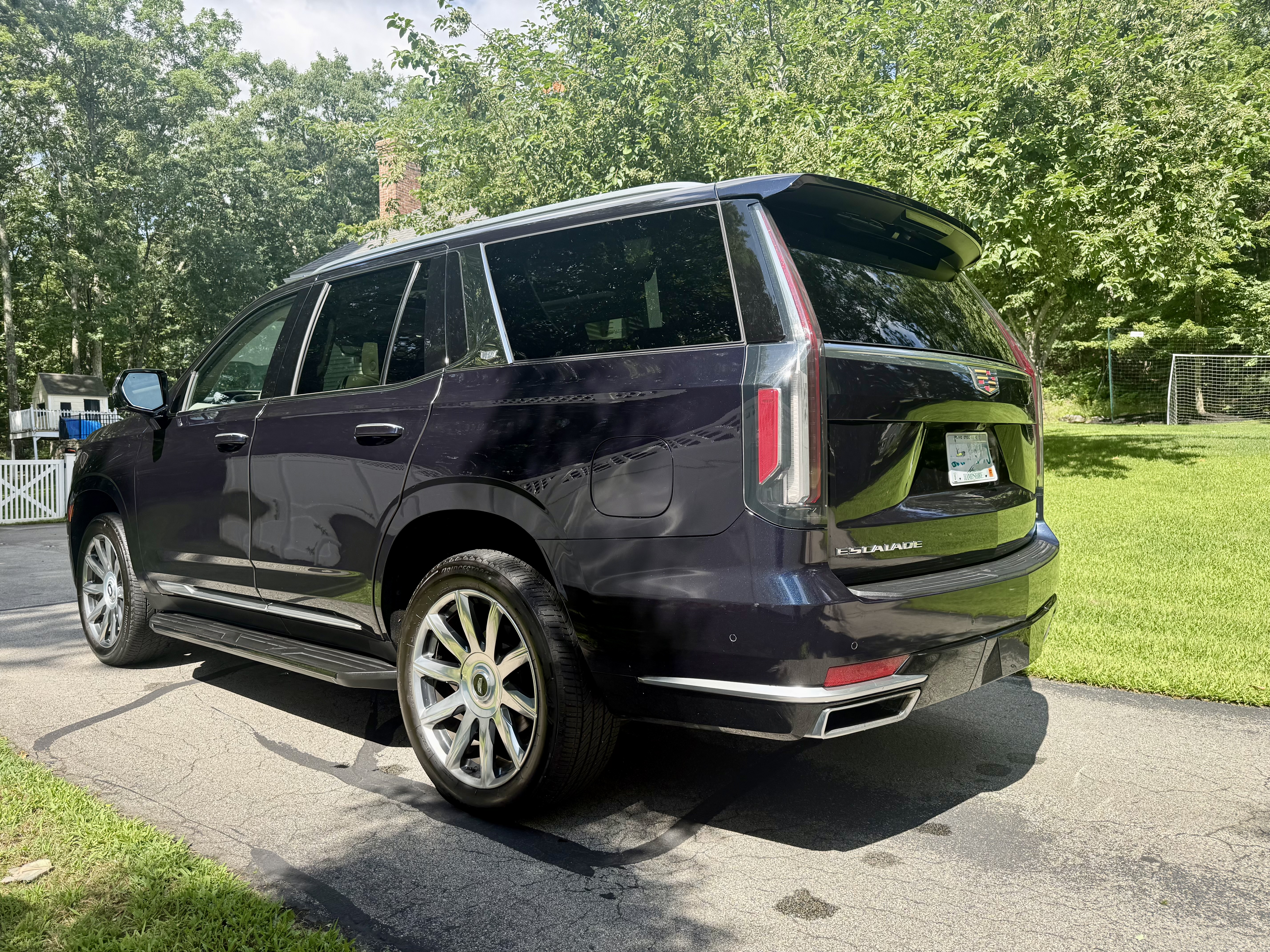 Used 2021 Cadillac Escalade Premium Luxury Platinum AWD/4WD image 5