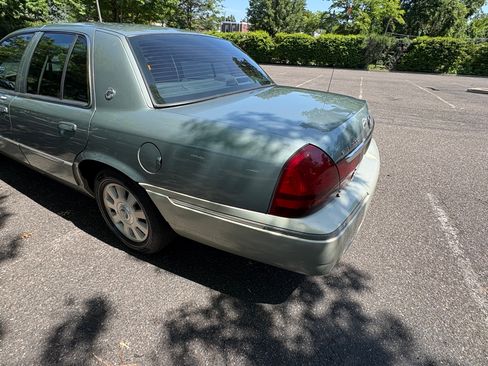 Used 2005 Mercury Grand Marquis GS RWD image 15