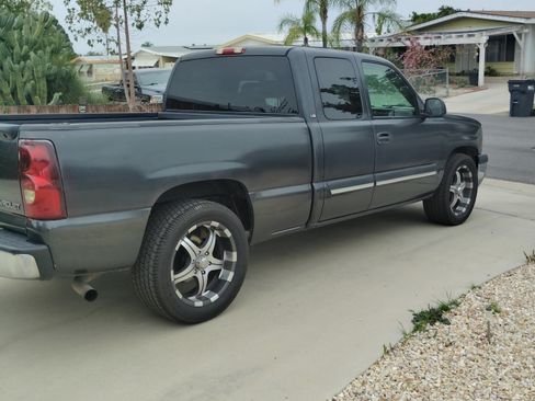 Used 2003 Chevrolet Silverado 1500 LS image 5