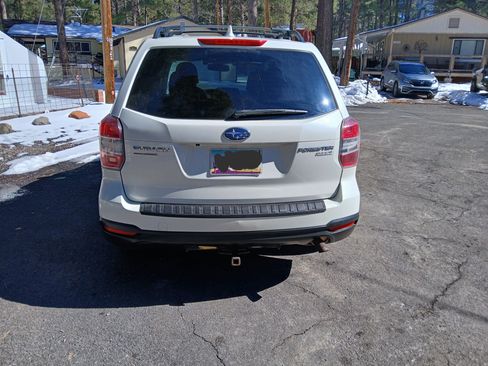 Used 2016 Subaru Forester 2.5i Premium image 8