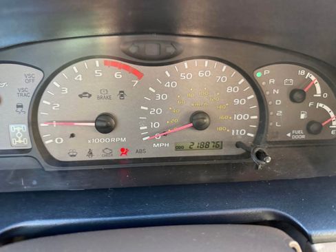 Used 2003 Toyota Sequoia Limited image 11