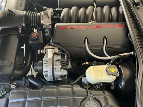 Used 1997 Chevrolet Corvette Coupe w/ Memory Pkg RWD image 15